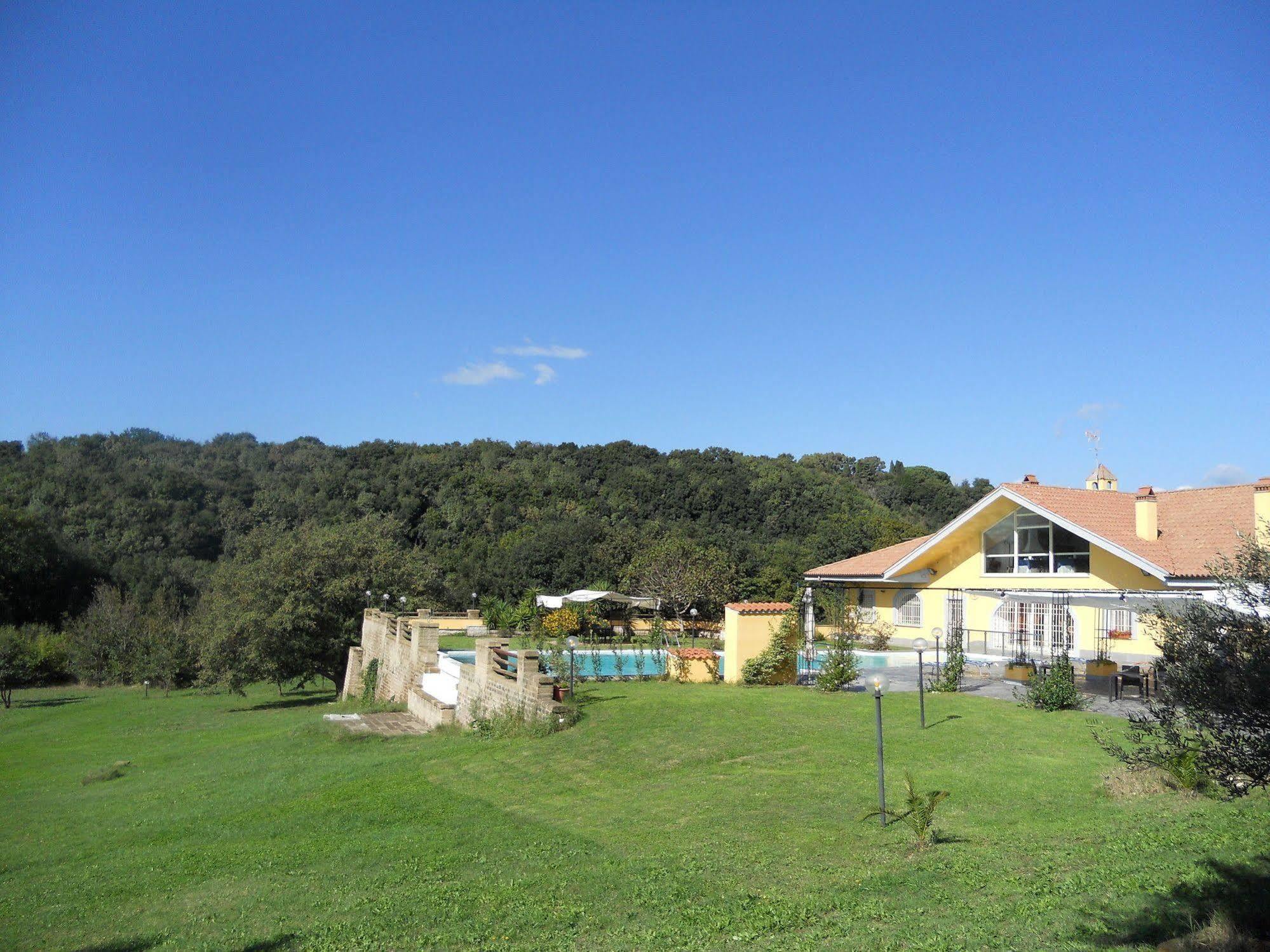 Agriturismo Il Casale Delle Ginestre ฟิวมิชีโน ภายนอก รูปภาพ