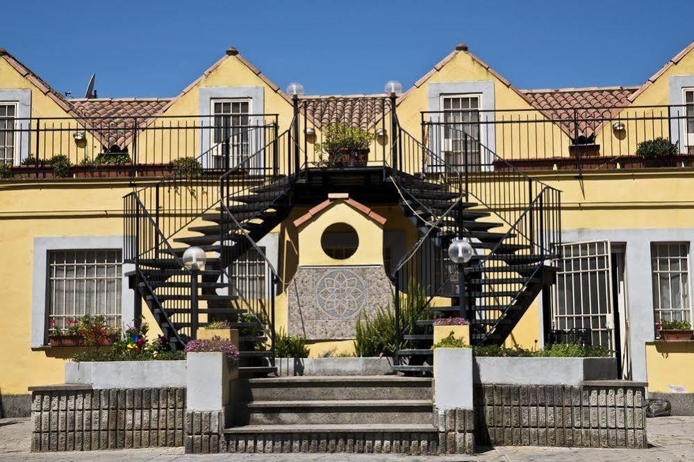 Agriturismo Il Casale Delle Ginestre ฟิวมิชีโน ภายนอก รูปภาพ