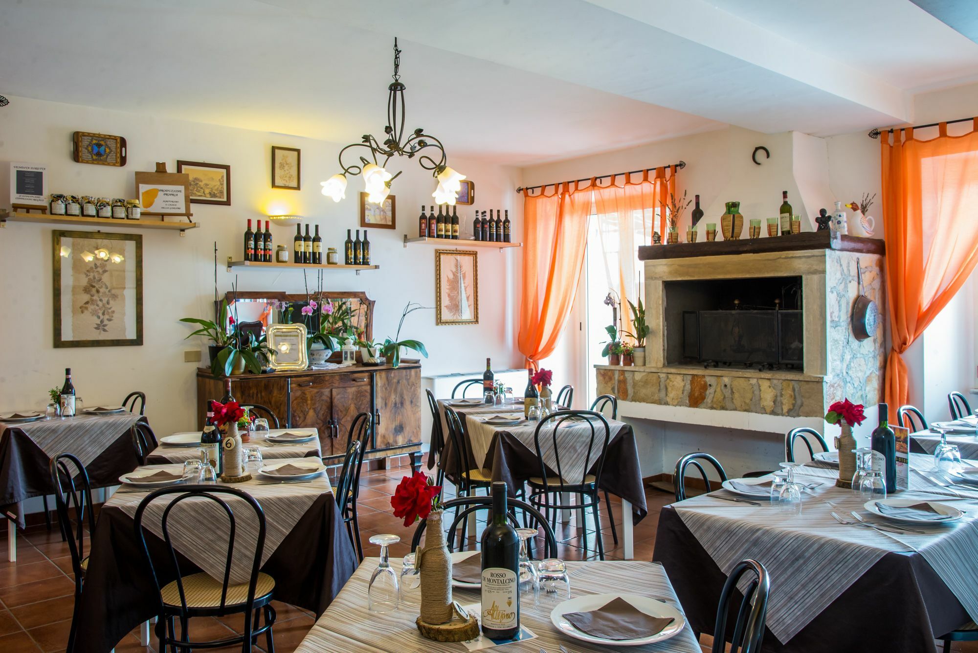 Agriturismo Il Casale Delle Ginestre ฟิวมิชีโน ภายนอก รูปภาพ